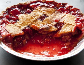 Bake Jessica's summery Strawberry Rhubarb Pie for your next picnic