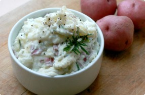 Simple Rosemary Mashed Potatoes
