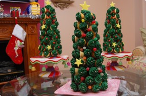Holiday Cupcake Tree