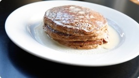 Gingerbread Pancakes w/ Vanilla Cream